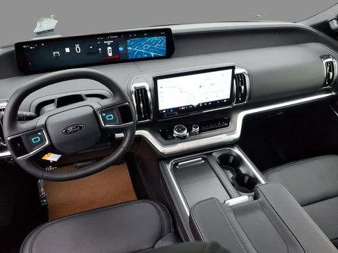 New 2026 Ford Expedition Max Platinum AWD/4WD image 6