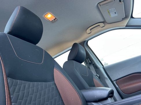 Used 2023 Nissan Kicks SR image 20