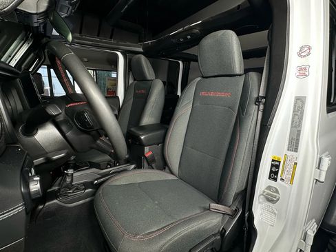 Used 2024 Jeep Wrangler Unlimited Rubicon w/ Convenience Group image 24