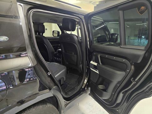 Used 2020 Land Rover Defender 110 HSE image 15