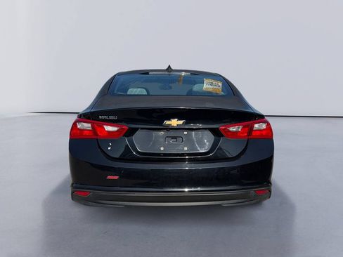 Used 2017 Chevrolet Malibu LS w/ LPO, Convenience Package 1 FWD image 4