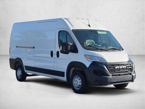 Used 2023 RAM ProMaster 2500 FWD image 3