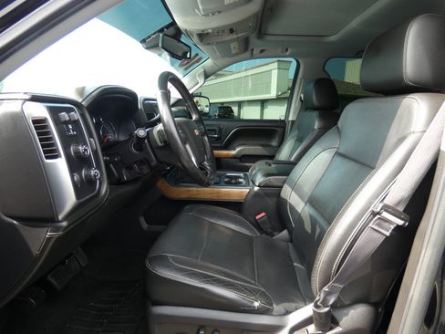 Used 2016 Chevrolet Silverado 1500 LTZ w/ Sport Package AWD/4WD image 13