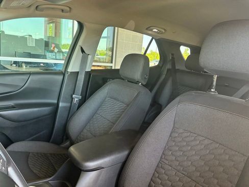 Used 2019 Chevrolet Equinox LT FWD image 30