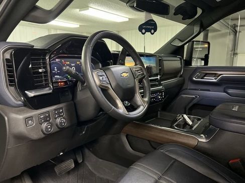 Certified 2024 Chevrolet Silverado 2500 High Country image 10
