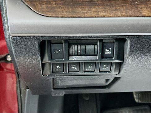 Used 2019 Subaru Outback 2.5i Limited w/ Protection Package #1 AWD/4WD image 10