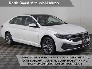 Used 2023 Volkswagen Jetta SE w/ Panoramic Sunroof Package FWD video 1