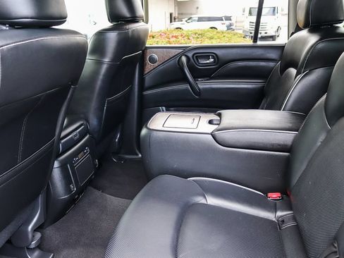 Used 2021 INFINITI QX80 Premium Select w/ All-Season Package AWD/4WD image 17