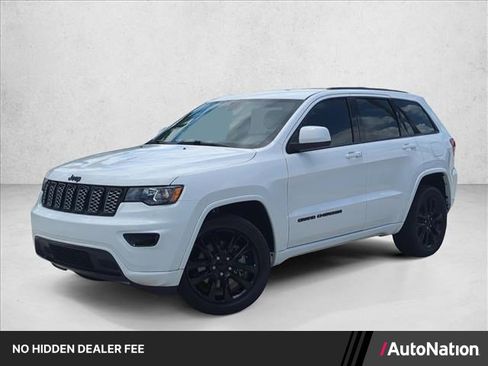 Used 2021 Jeep Grand Cherokee Laredo X AWD/4WD image 1