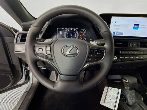 New 2025 Lexus ES 350 w/ Premium Package image 10