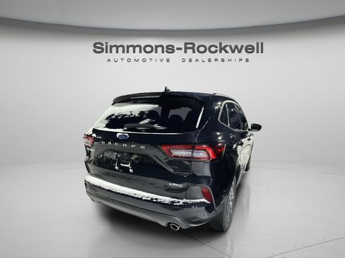 Used 2024 Ford Escape ST-Line image 7