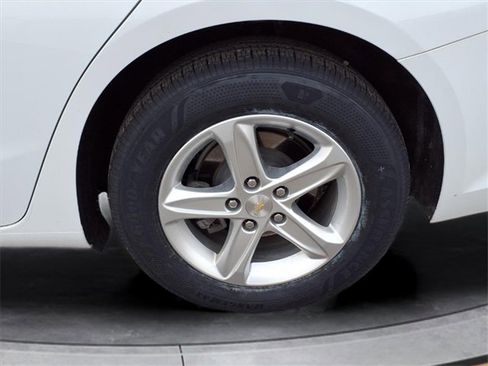 Certified 2022 Chevrolet Malibu LS image 20