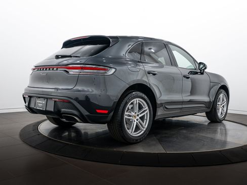 Certified 2026 Porsche Macan AWD/4WD image 7