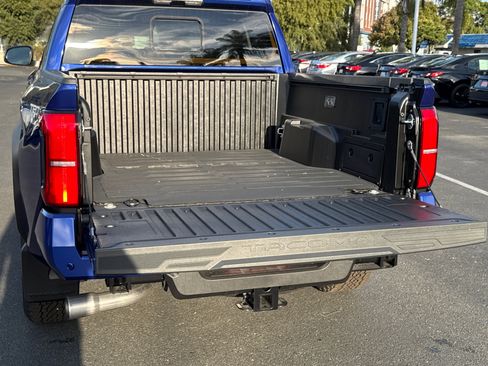 New 2025 Toyota Tacoma TRD Off-Road image 15