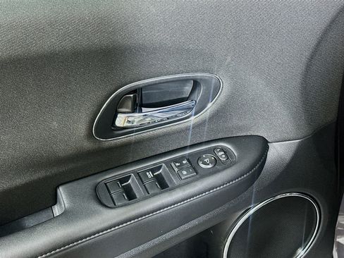 Used 2022 Honda HR-V EX image 15