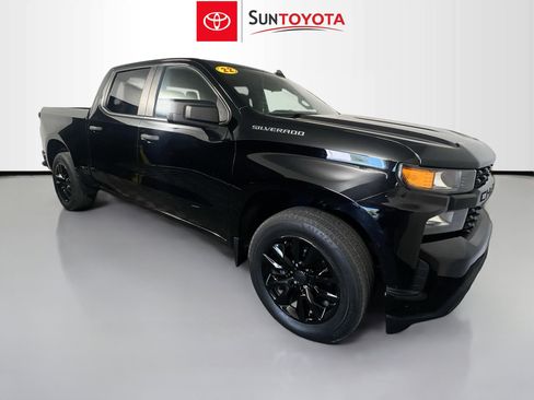 Used 2022 Chevrolet Silverado 1500 Custom RWD image 1