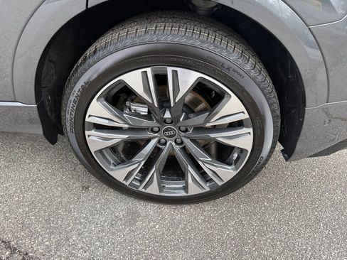 New 2026 Audi Q8 Premium Plus image 22