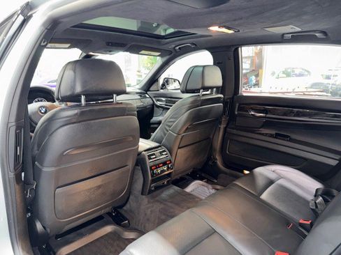 Used 2015 BMW 750Li xDrive w/ M Sport Edition AWD/4WD image 11