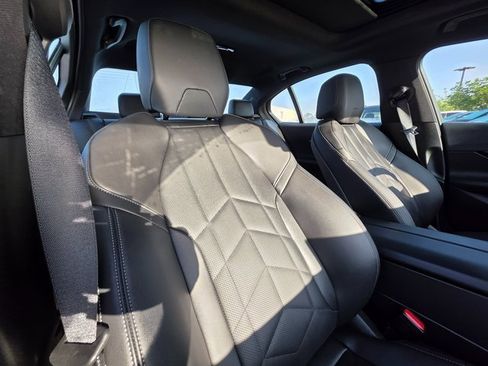 Used 2025 BMW i5 xDrive40 image 39