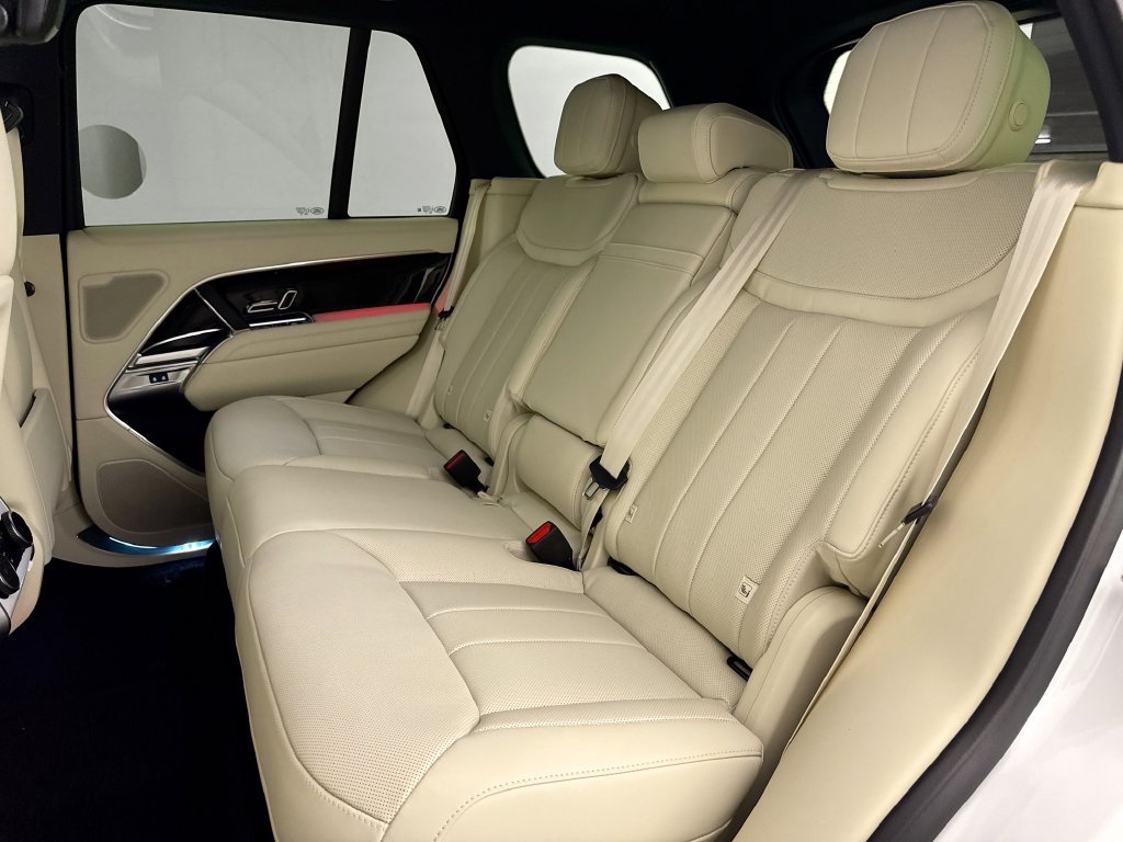 New 2026 Land Rover Range Rover SE AWD/4WD image 25