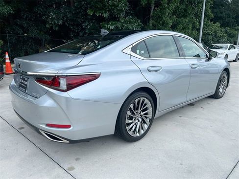 Certified 2024 Lexus ES 350 Luxury image 7