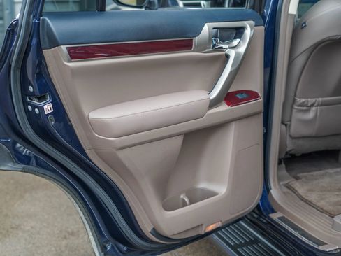 Used 2019 Lexus GX 460 Premium image 28