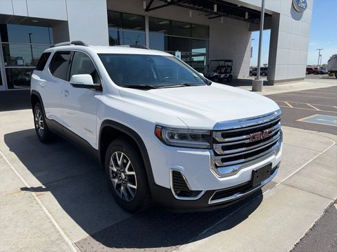 Used 2023 GMC Acadia SLT AWD/4WD image 7