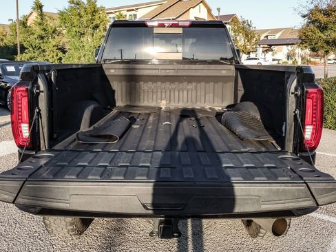 Used 2022 GMC Sierra 3500 Denali w/ Denali Black Diamond Edition image 60