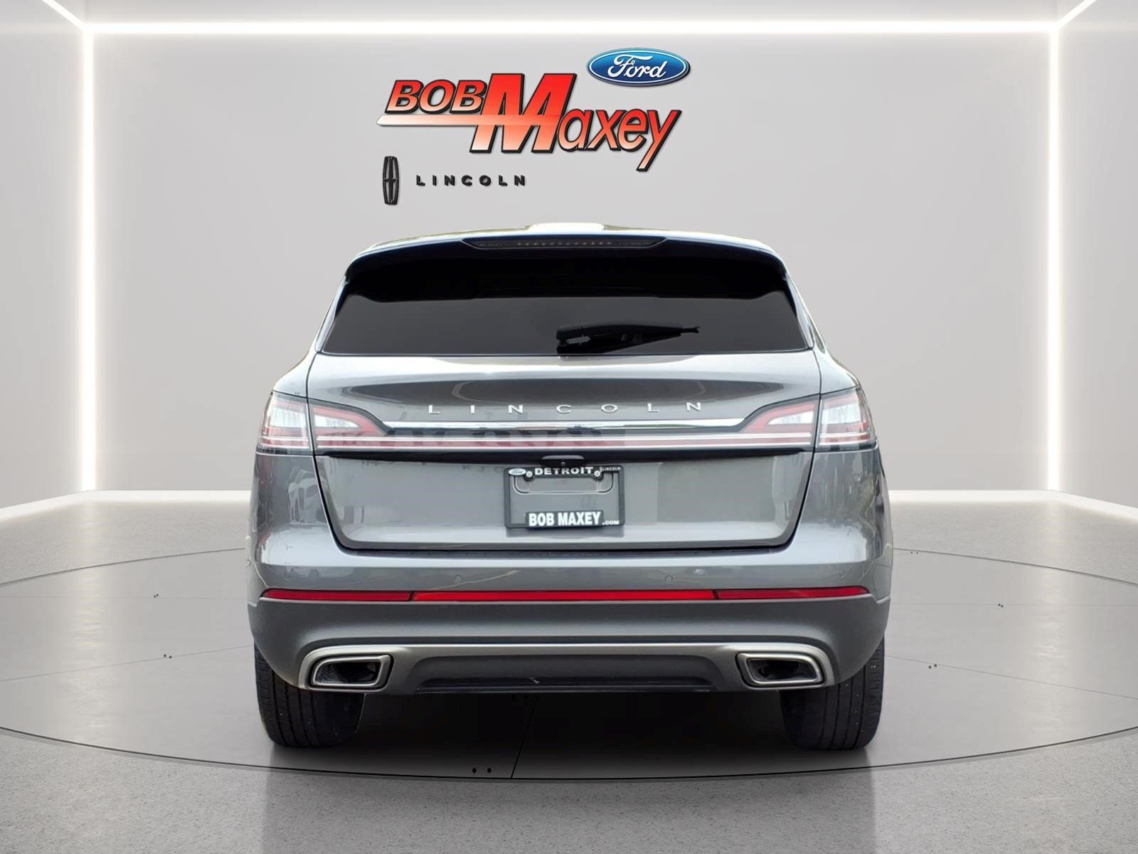 Used 2023 Lincoln Nautilus Reserve w/ Monochromatic Package AWD/4WD image 5