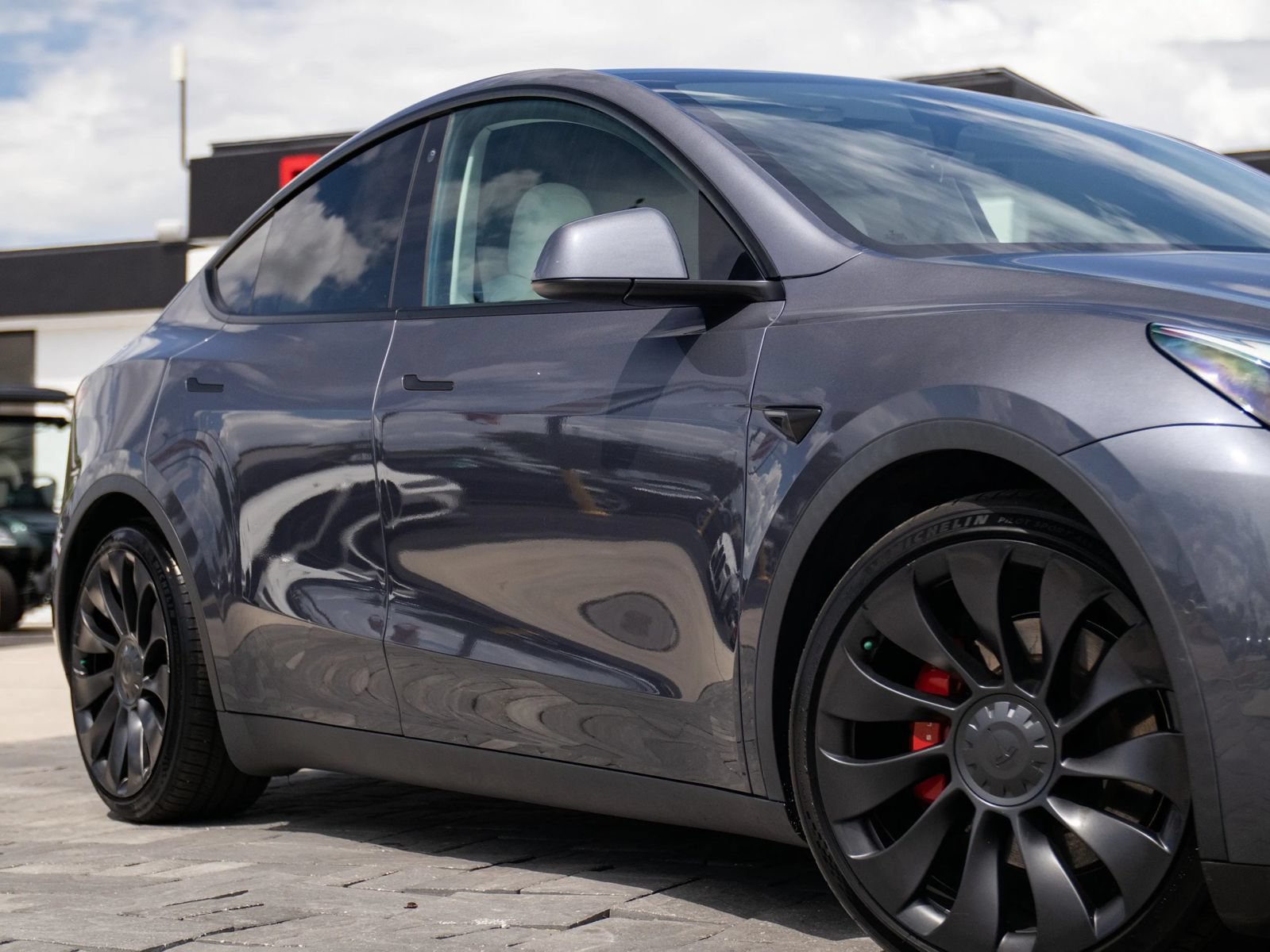 Used 2022 Tesla Model Y Performance AWD/4WD image 2
