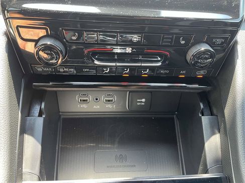 New 2025 Jeep Grand Cherokee L Laredo w/ Luxury Tech Group I image 19