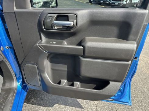 Certified 2023 Chevrolet Silverado 1500 Custom w/ LPO, Dark Essentials Package AWD/4WD image 23