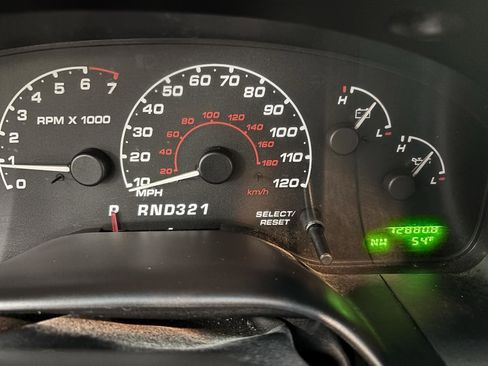 Used 2002 Ford Explorer XLT image 15