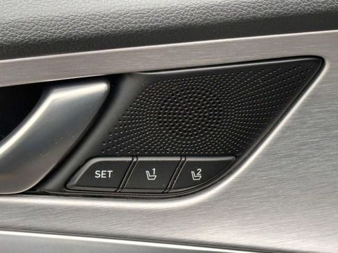 Used 2021 Genesis G70 2.0T w/ Elite Package image 15