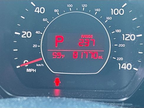 Used 2018 Kia Soul + FWD image 12