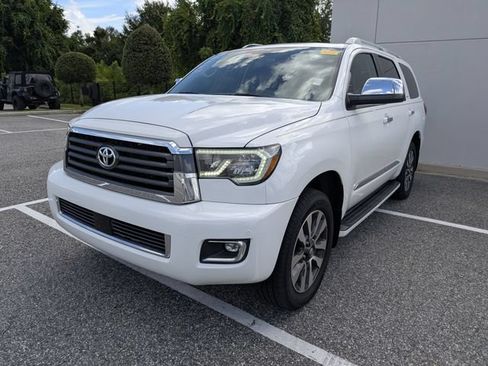 Used 2020 Toyota Sequoia Limited w/ Safety & Convenience Package AWD/4WD image 2