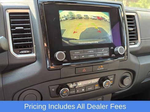 Used 2022 Nissan Frontier SV w/ Technology Package RWD image 11