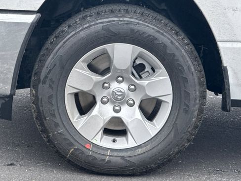 New 2026 RAM 1500 4x4 Crew Cab image 23