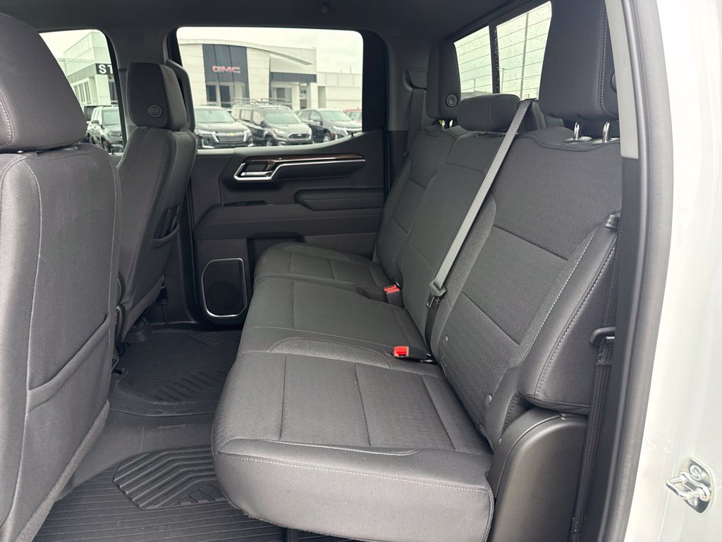 Used 2026 Chevrolet Silverado 1500 LT AWD/4WD image 11