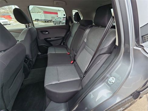 Certified 2022 Nissan Rogue SV image 22