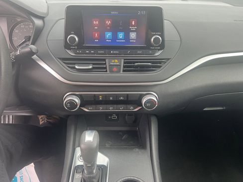 Used 2022 Nissan Altima 2.5 S image 9