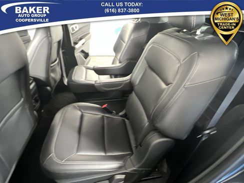 Used 2022 Ford Explorer XLT w/ Equipment Group 202A image 25