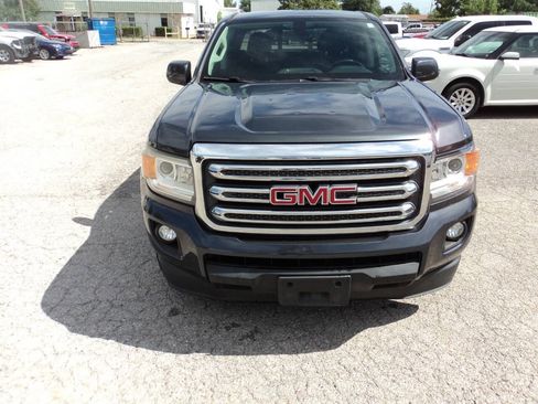 Used 2017 GMC Canyon SLE w/ SLE Convenience Package RWD image 2