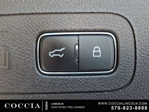 Certified 2023 Lincoln Aviator Black Label w/ Dynamic Handling Package AWD/4WD image 30
