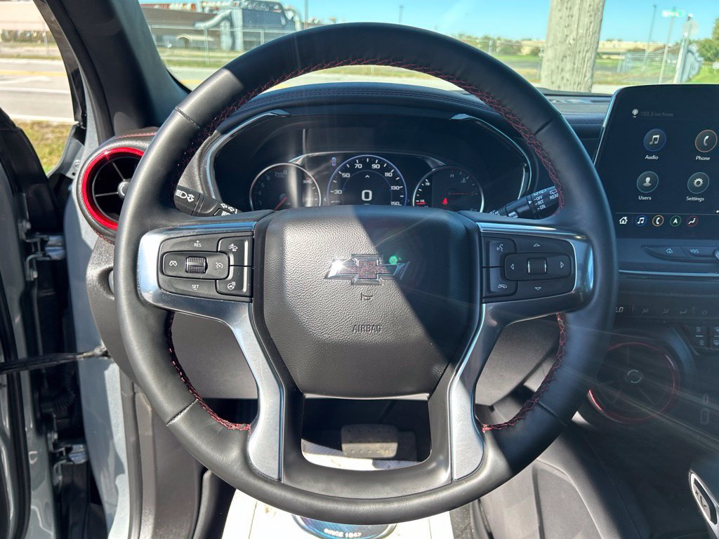 Used 2025 Chevrolet Blazer RS w/ Driver Confidence II Package AWD/4WD image 18