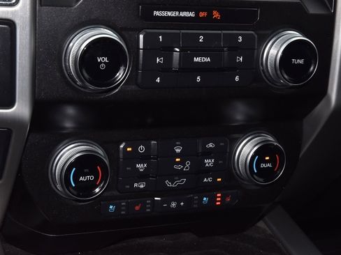 Used 2020 Ford F150 Platinum w/ Equipment Group 701A Luxury image 29