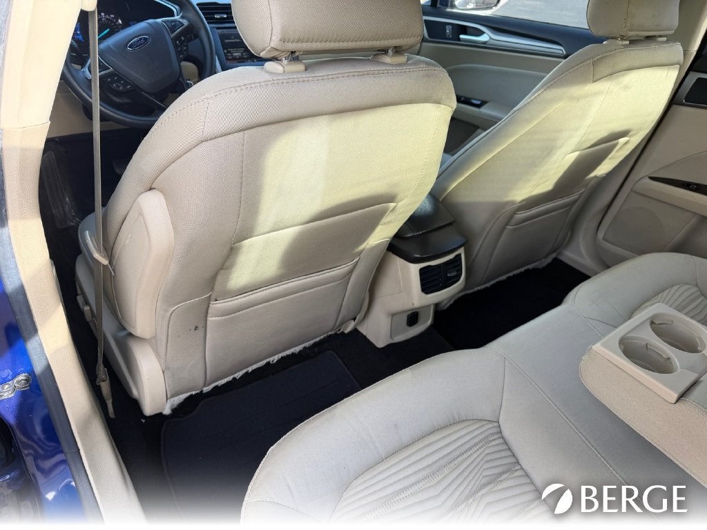 Used 2016 Ford Fusion SE FWD image 15