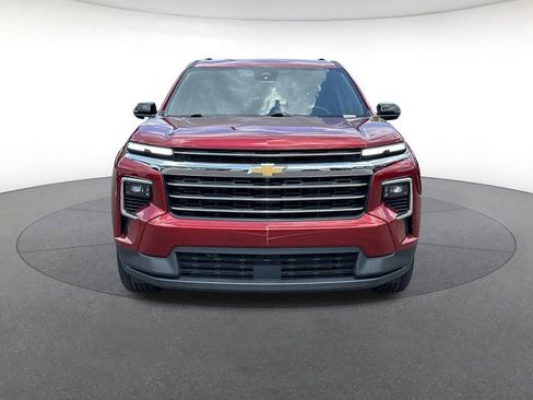 Used 2024 Chevrolet Traverse LT FWD image 9