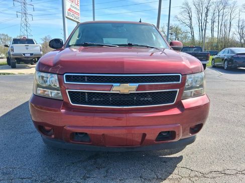 Used 2011 Chevrolet Tahoe LS image 2