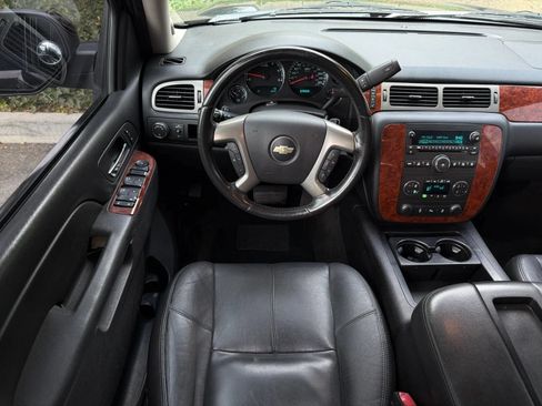 Used 2013 Chevrolet Tahoe LT RWD image 21